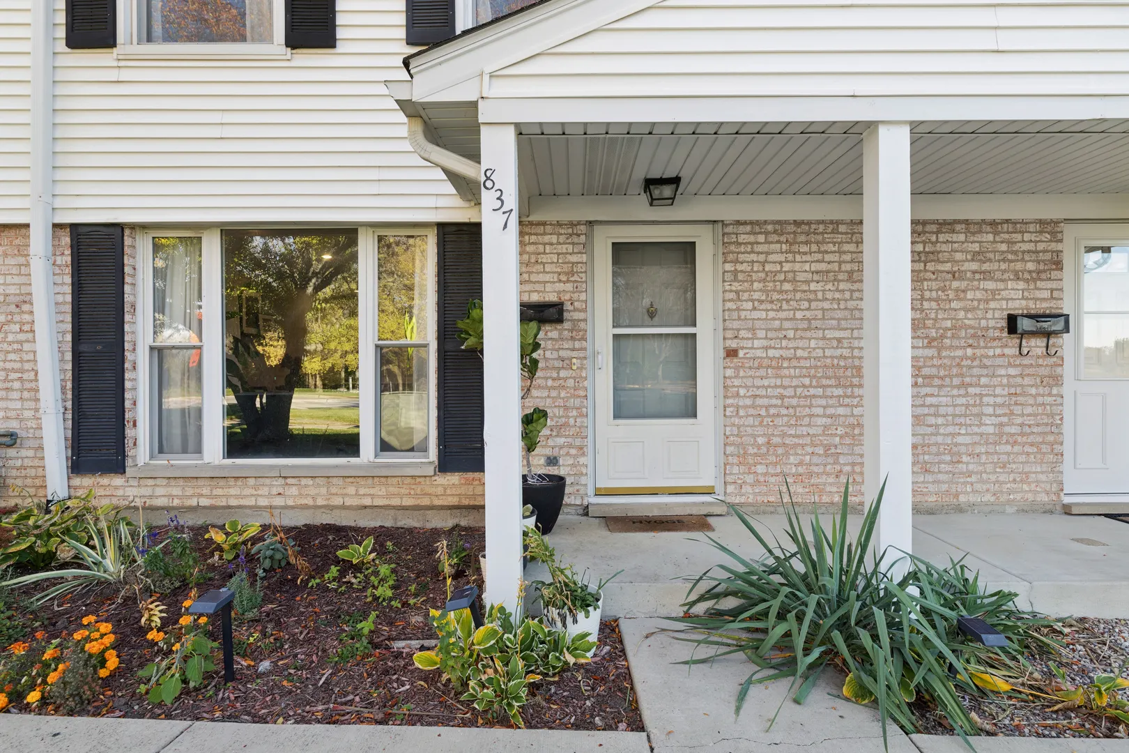 837 Pahl Road 837 IL