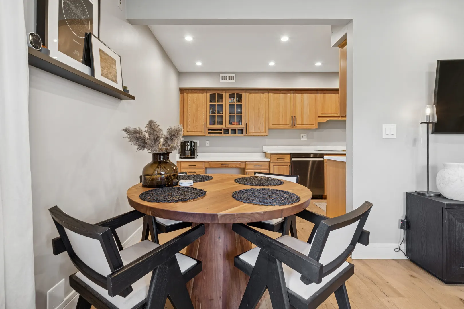 837 Pahl Road 837 IL