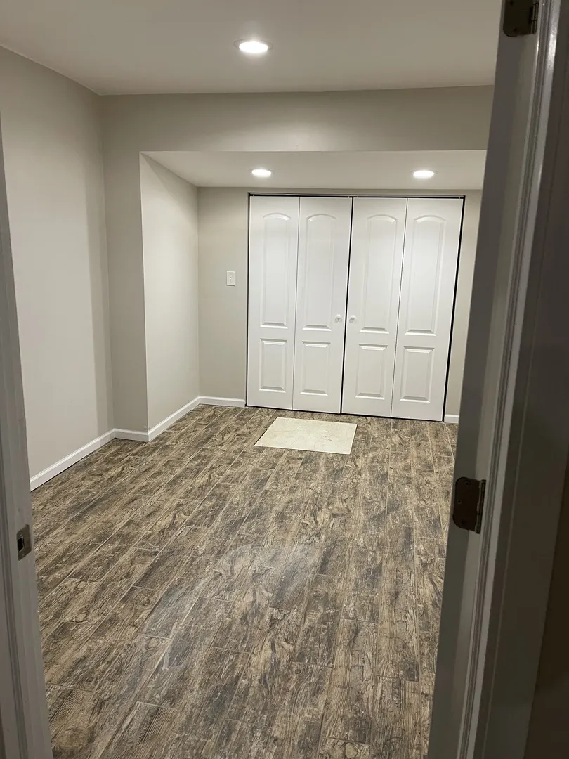 519 N Waukegan Road IL