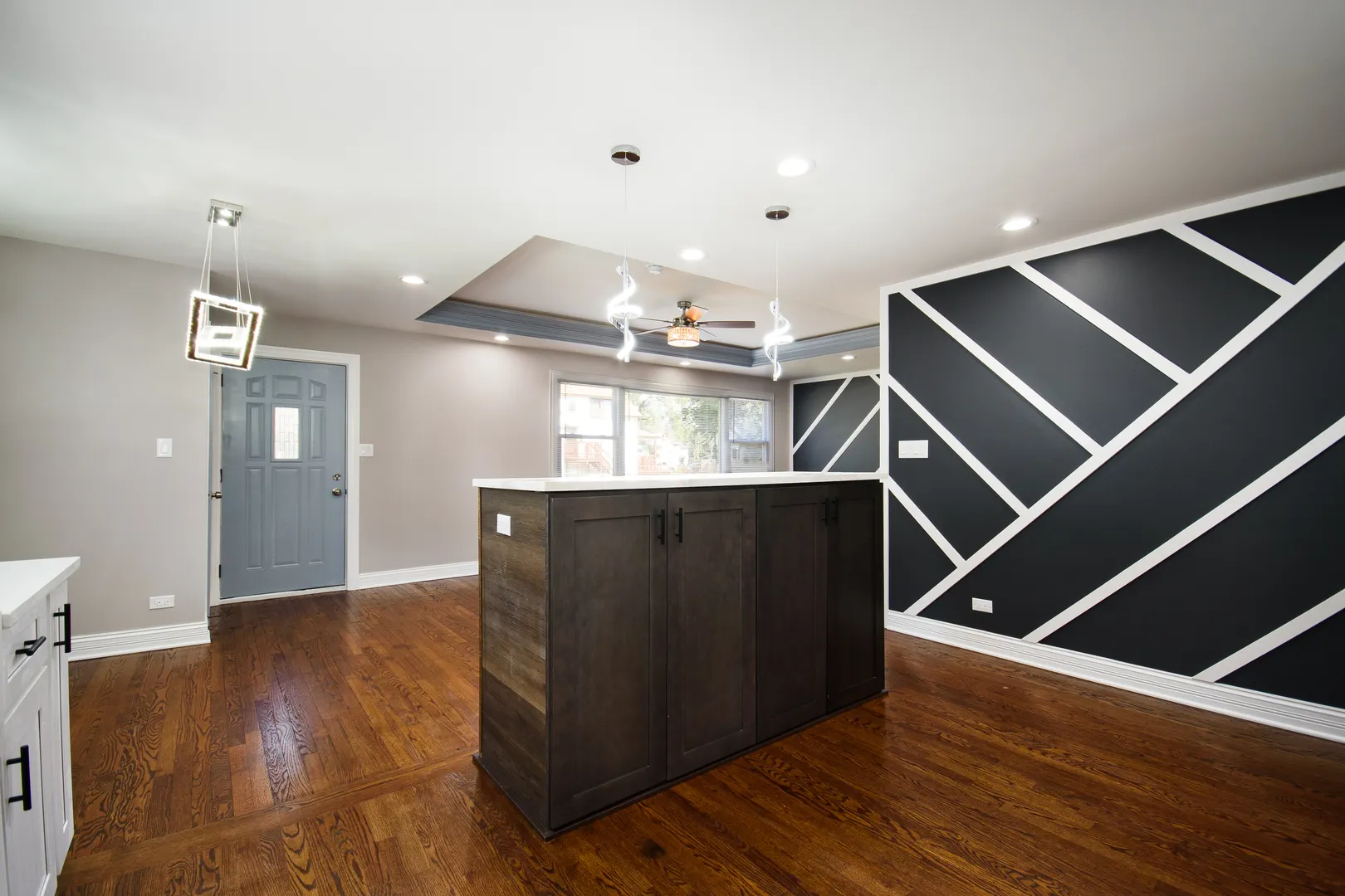 445 W 125th Street IL