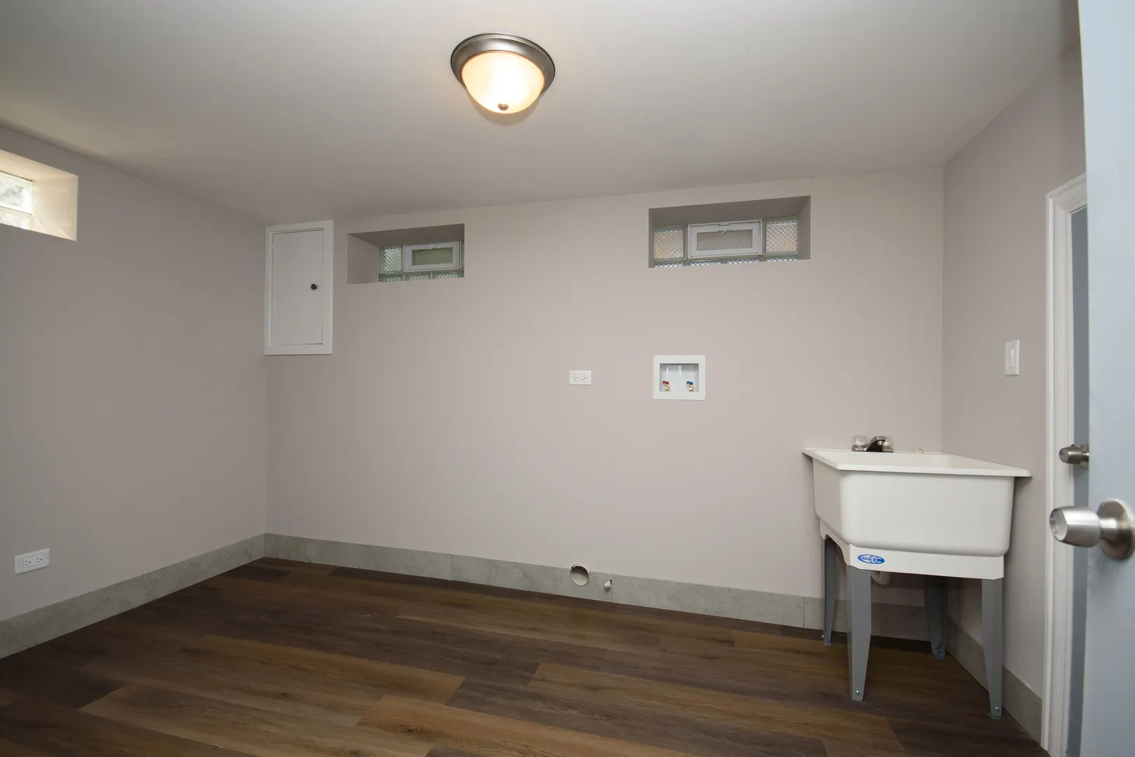 445 W 125th Street IL