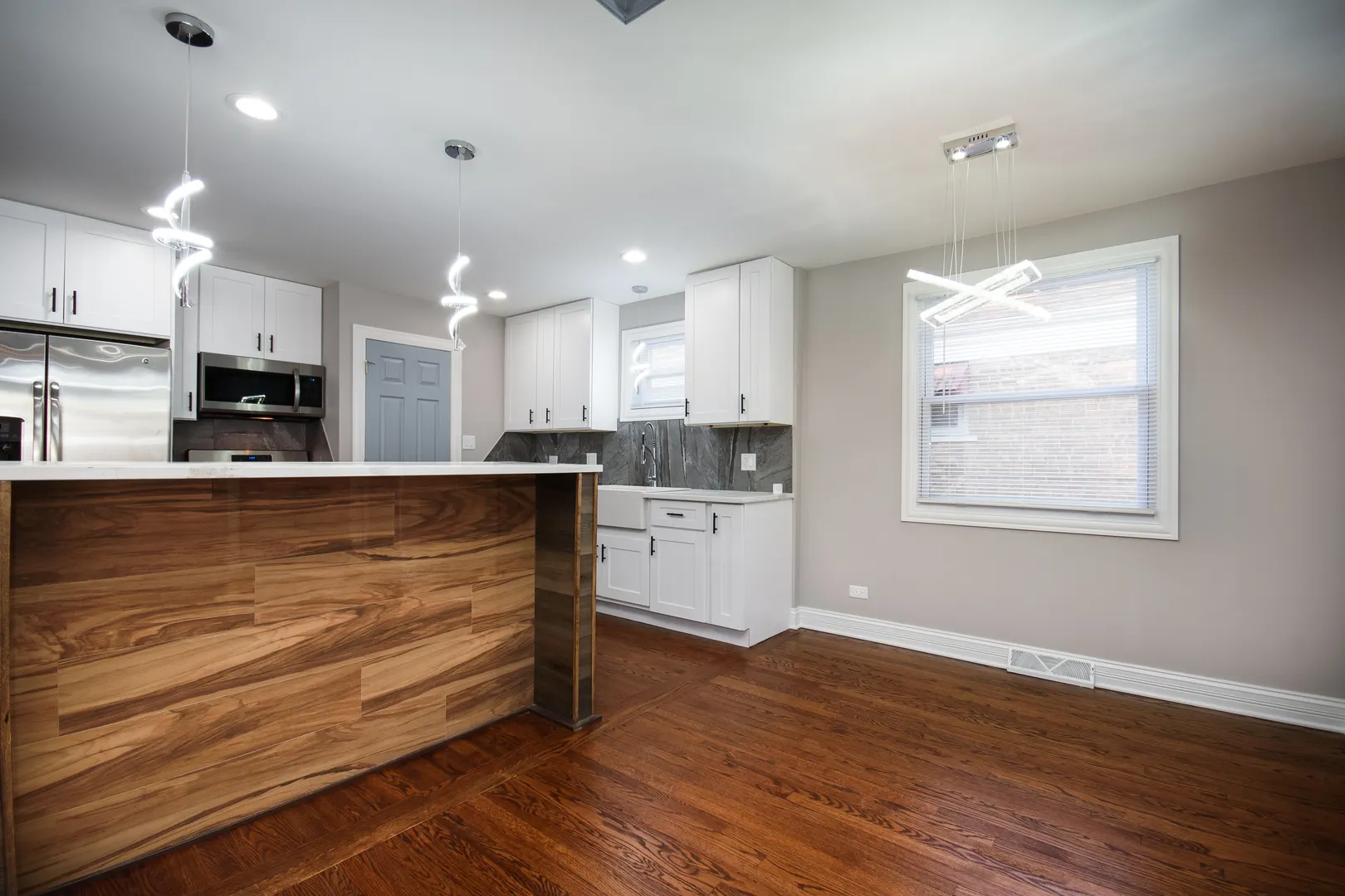 445 W 125th Street IL