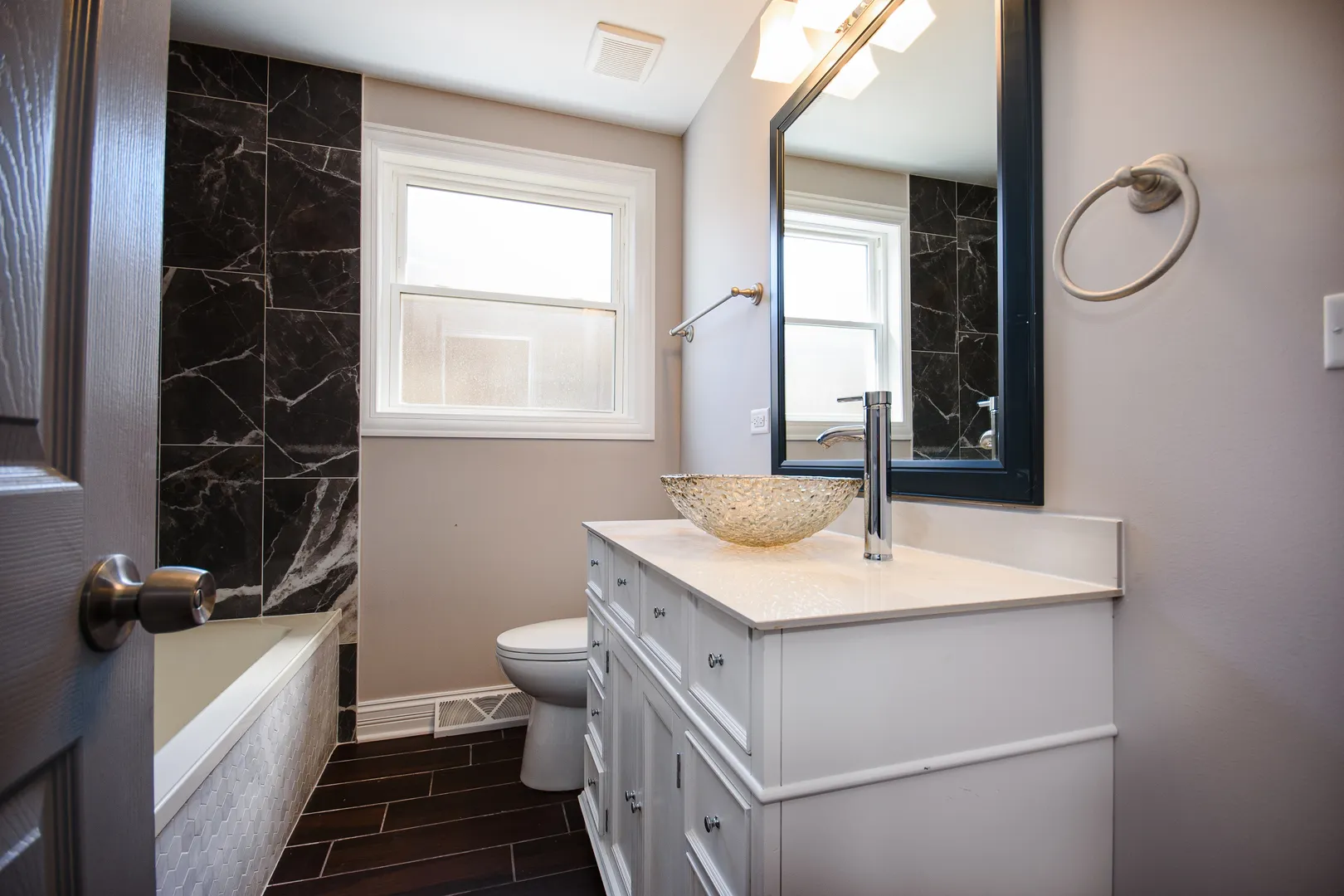445 W 125th Street IL