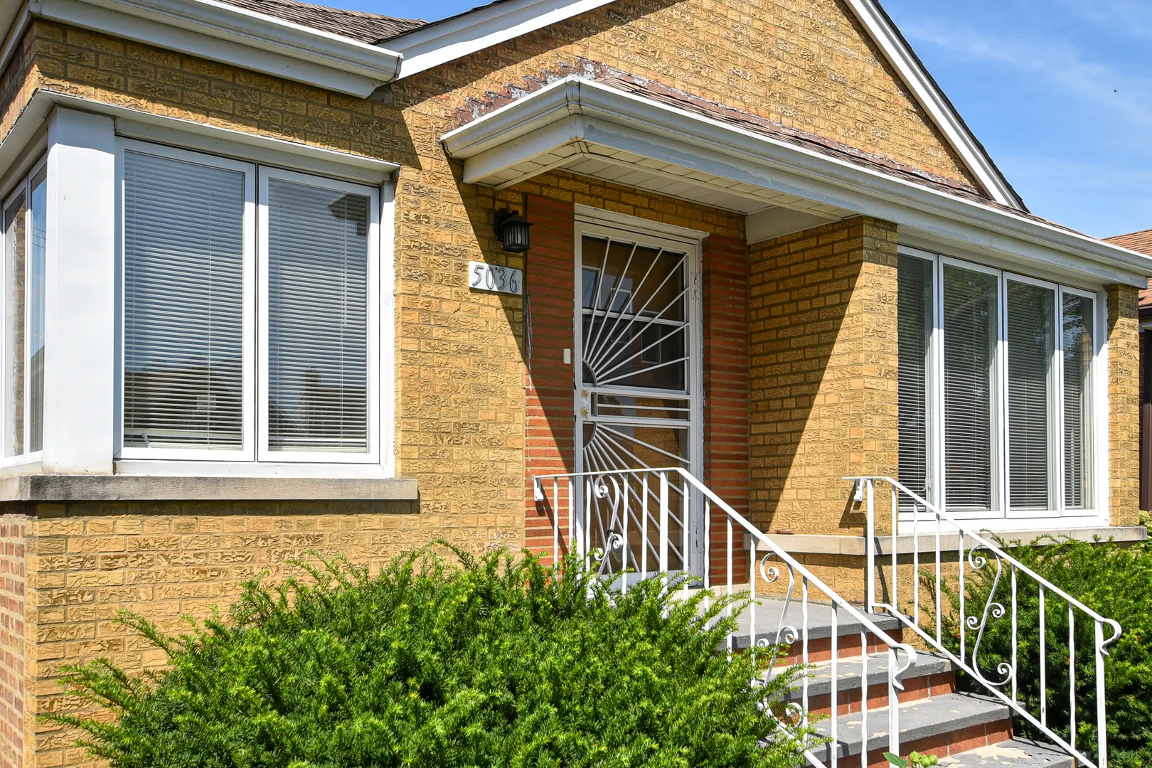 5036 S Leclaire Avenue IL
