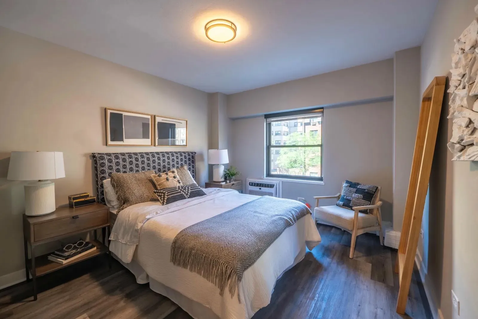 5815 N Sheridan Road 412 IL