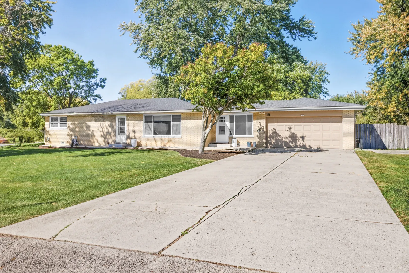 19 Brookside Lane IL