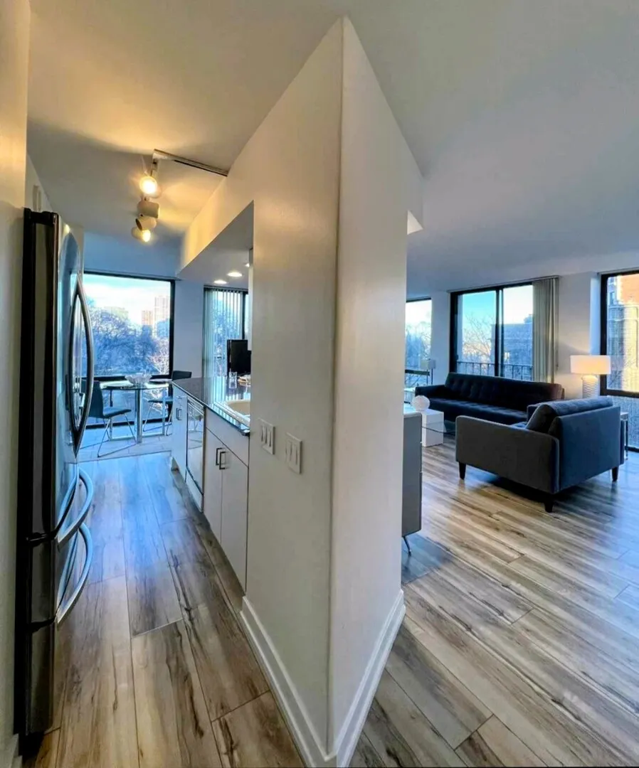 345 W Fullerton Parkway 501 IL