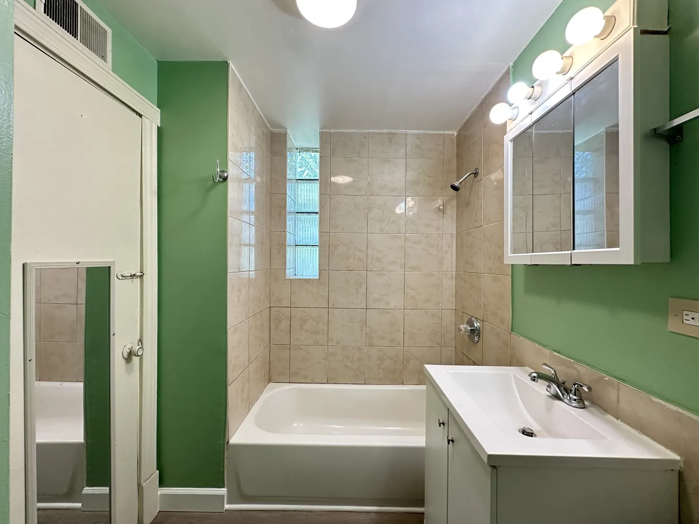 2713 W 16th Street 2 IL