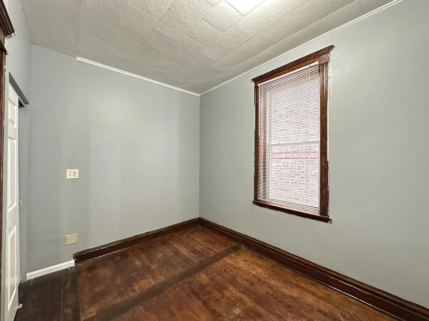 2713 W 16th Street 2 IL