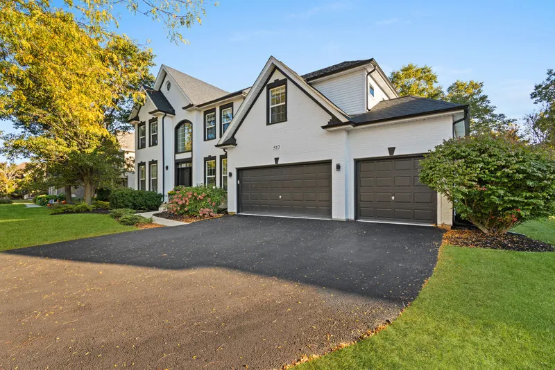517 Meadowwood Lane IL
