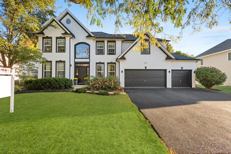 517 Meadowwood Lane IL