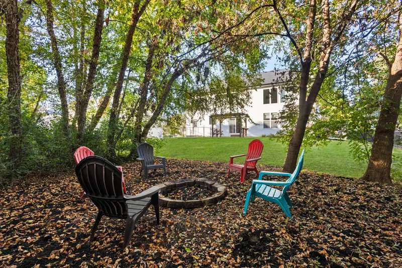 517 Meadowwood Lane IL