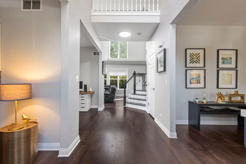 517 Meadowwood Lane IL
