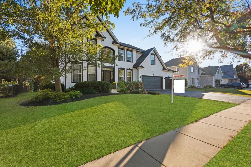 517 Meadowwood Lane IL