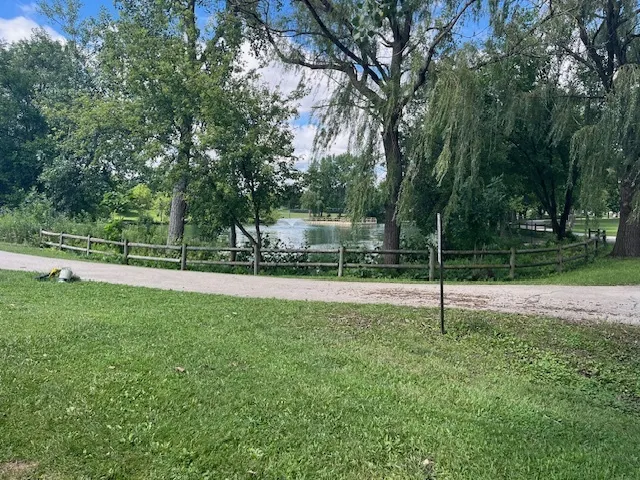 5733 W 103rd Street 1W IL