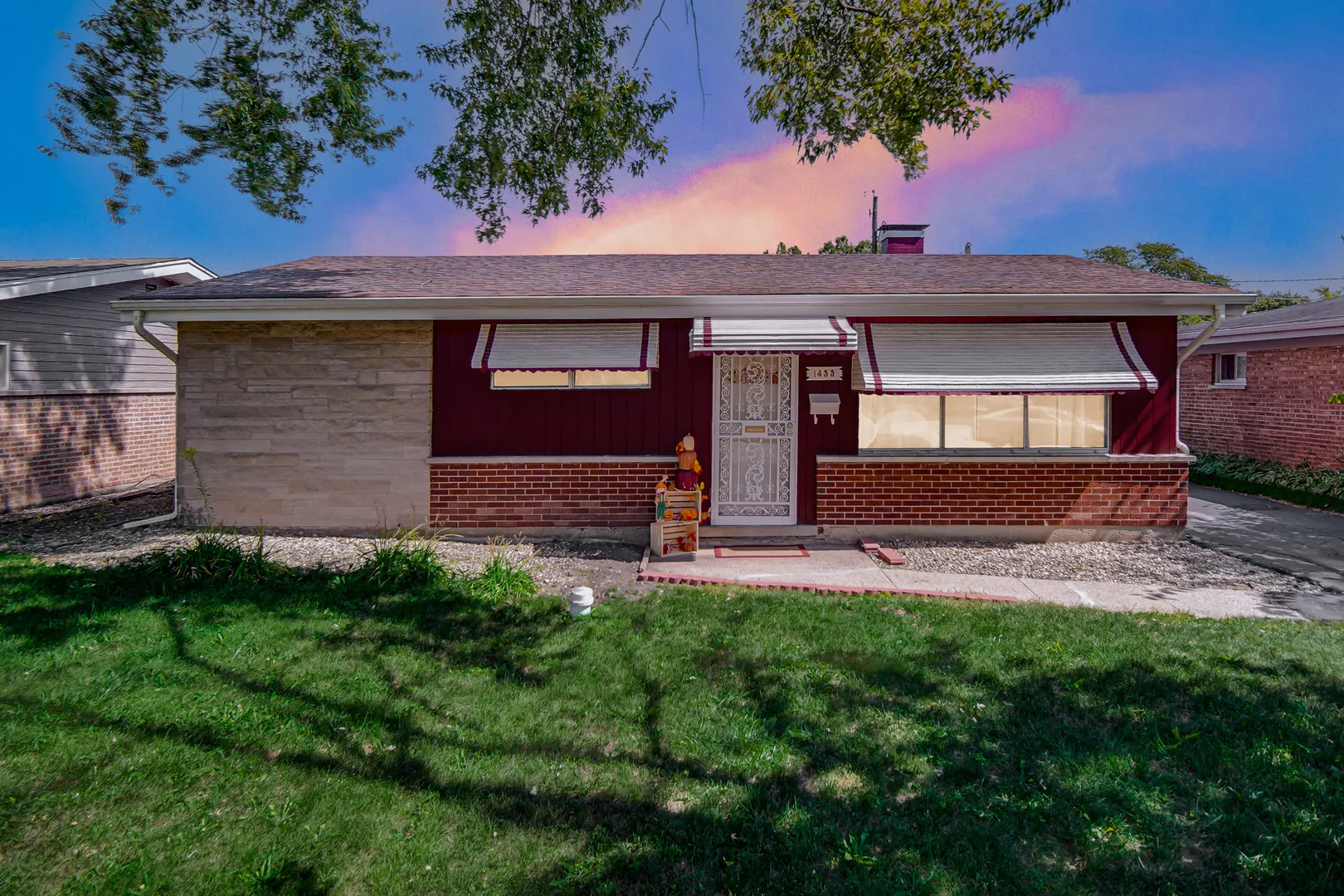 1455 Burnham Avenue IL