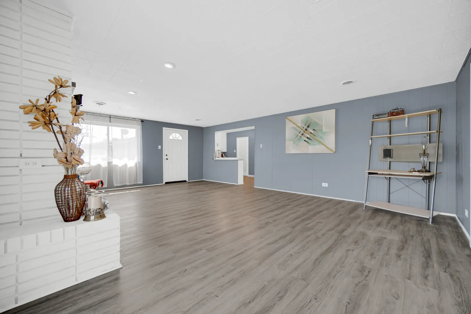 1455 Burnham Avenue IL