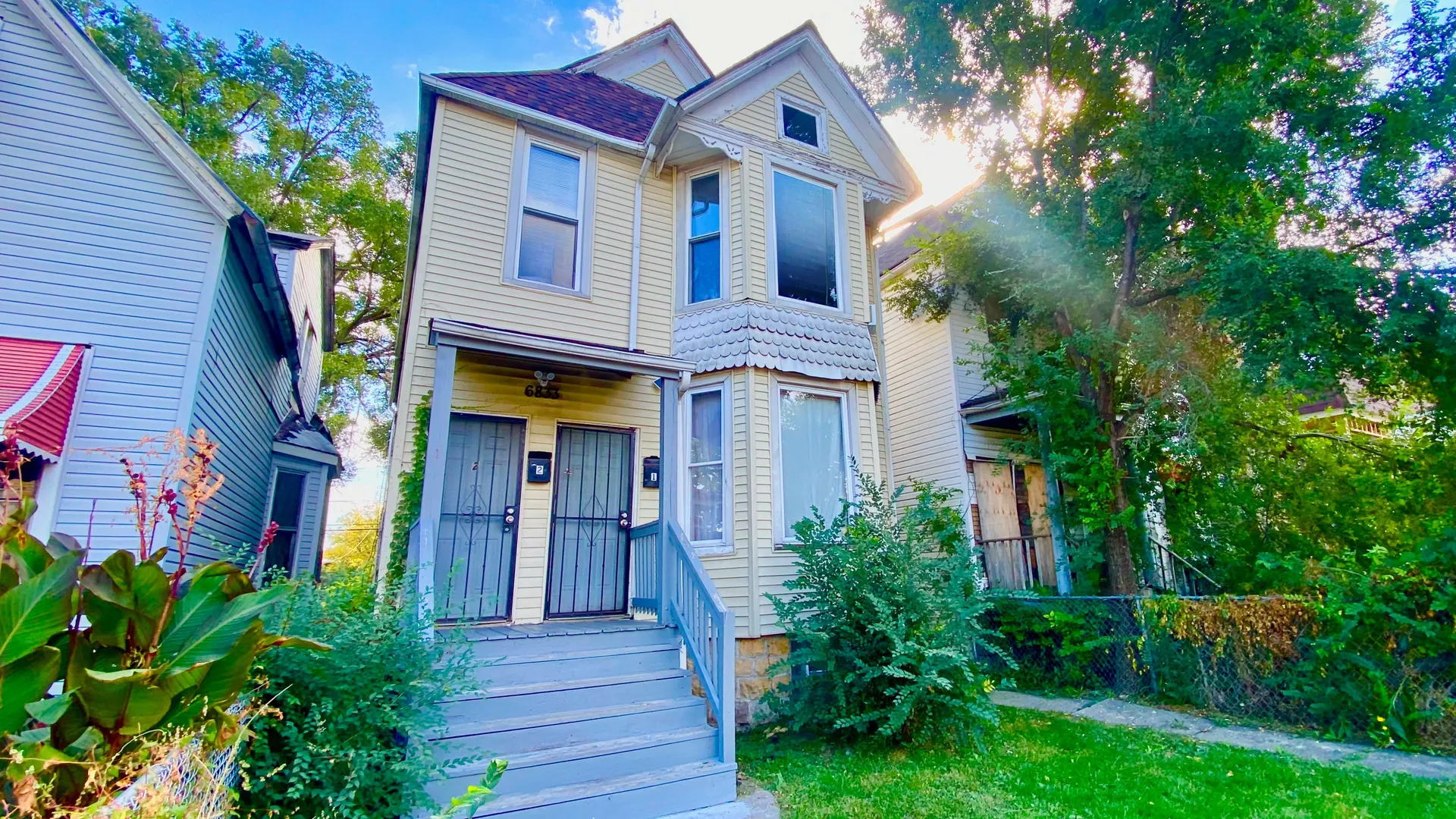 6833 S Green Street IL