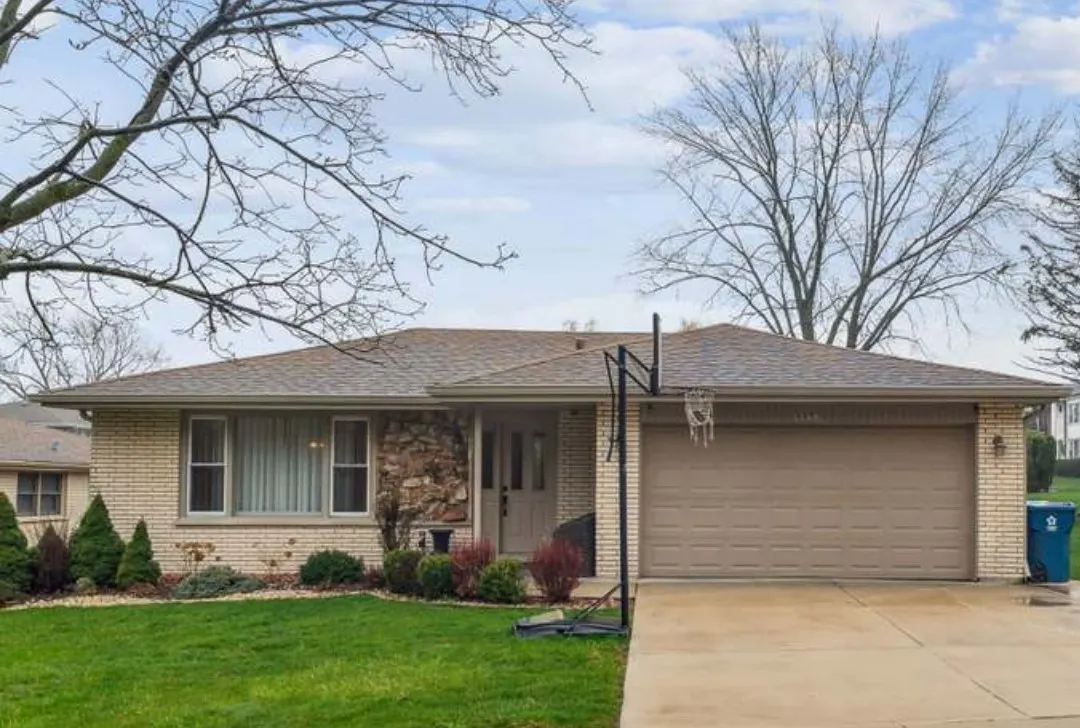 8853 W 97th Street IL