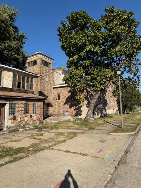 1718 S 6th Avenue IL