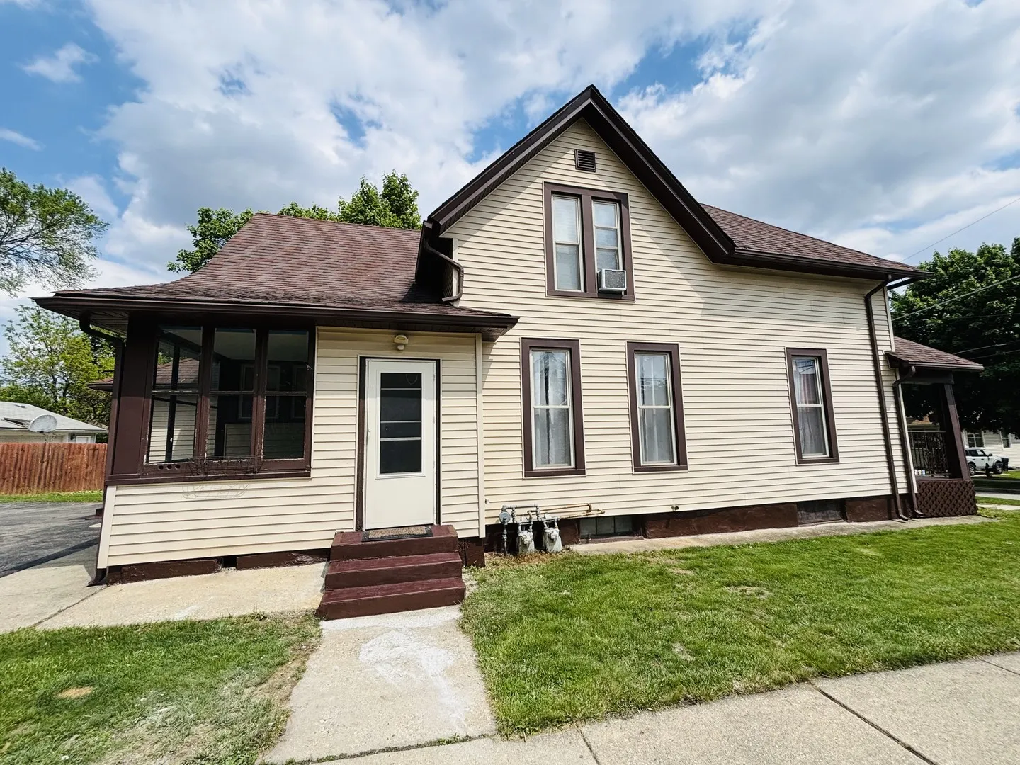 458 Morgan Street IL
