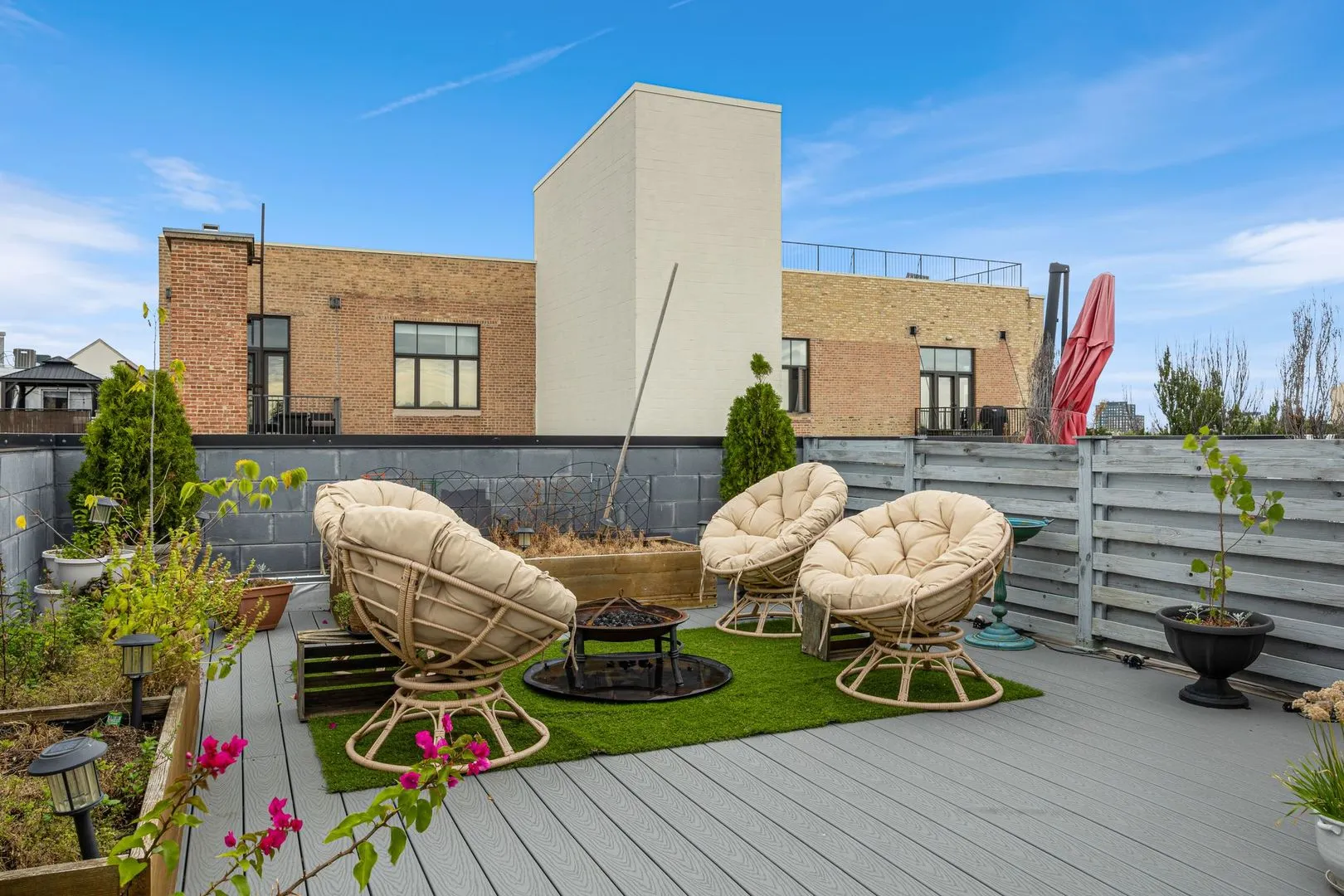 2116 W Chicago Avenue 3W IL