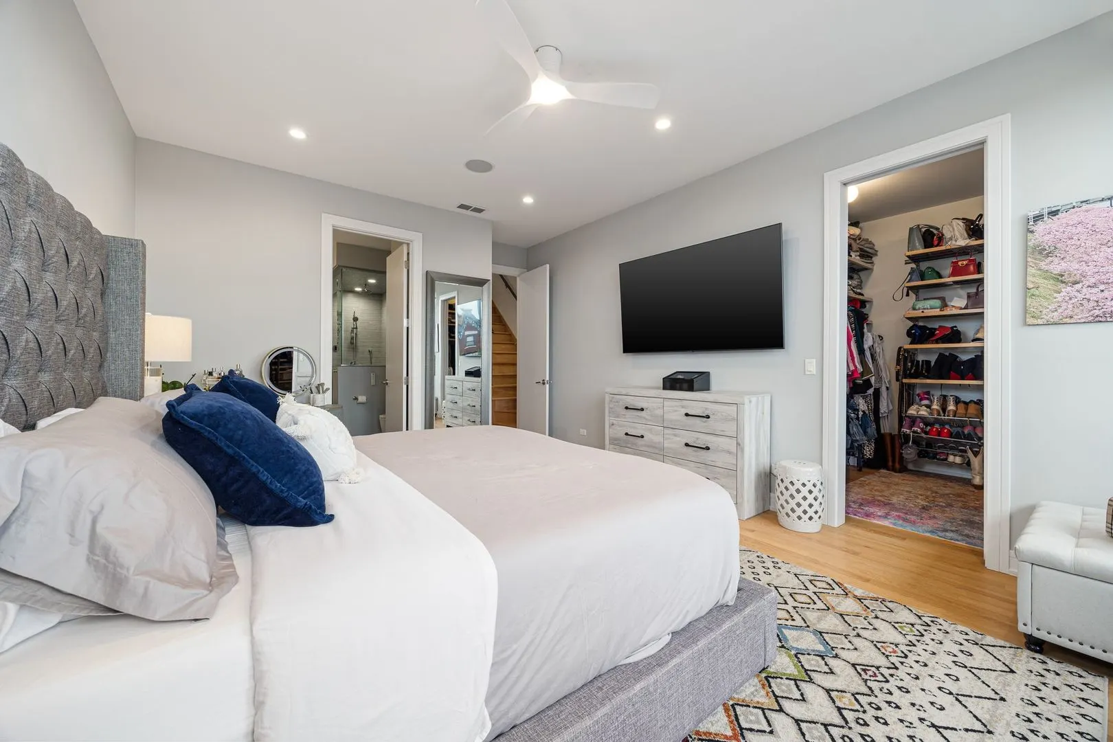 2116 W Chicago Avenue 3W IL
