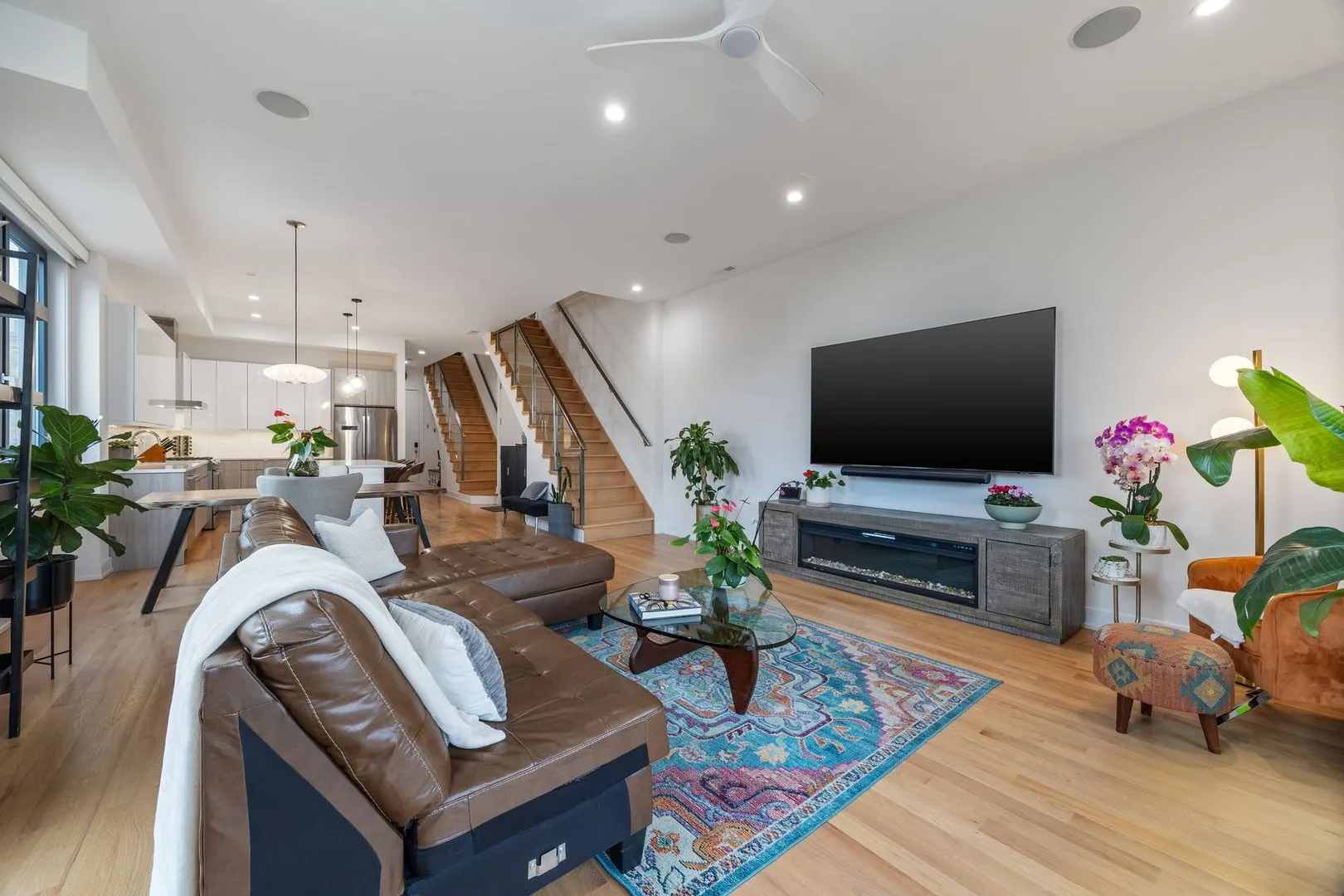 2116 W Chicago Avenue 3W IL