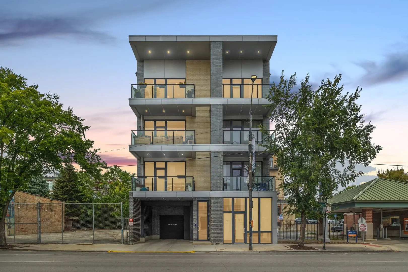 2116 W Chicago Avenue 3W IL