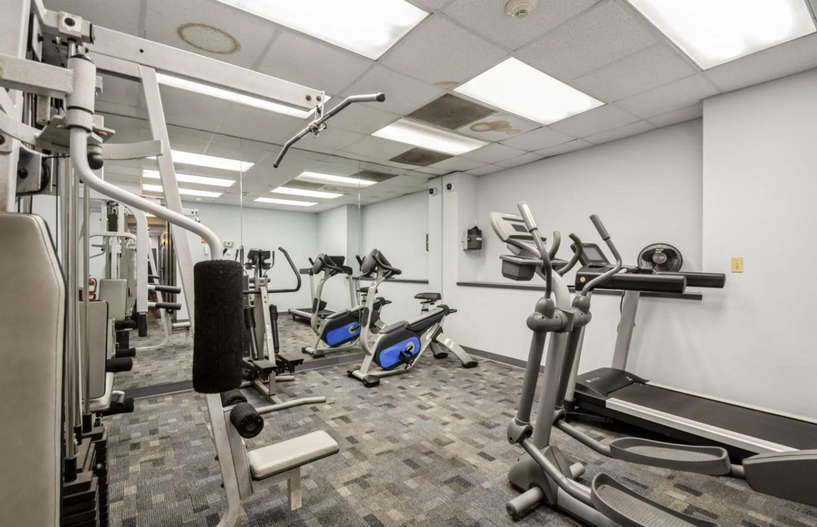 1401 E 55TH Street 815N IL