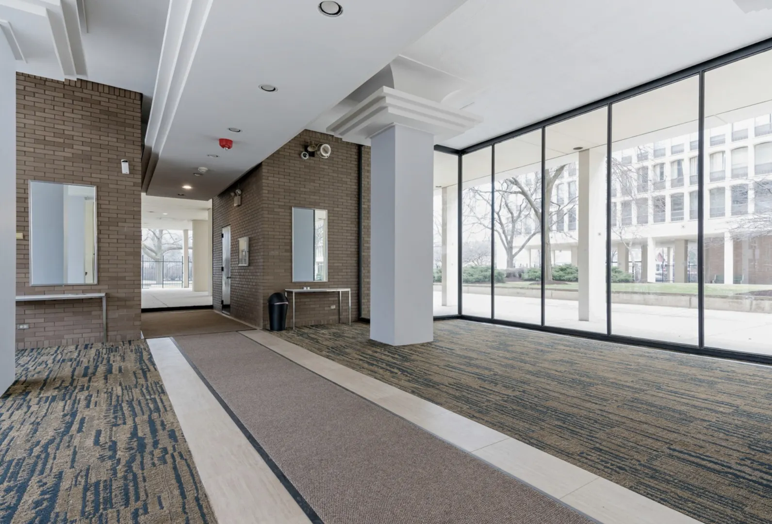 1401 E 55TH Street 815N IL