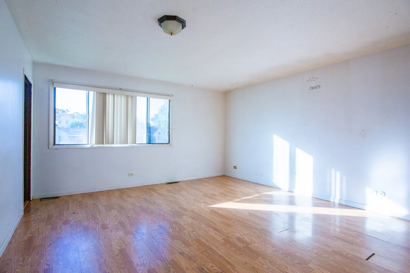 754 University Parkway IL