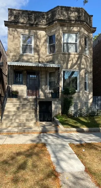 4022 W Cermak Road IL