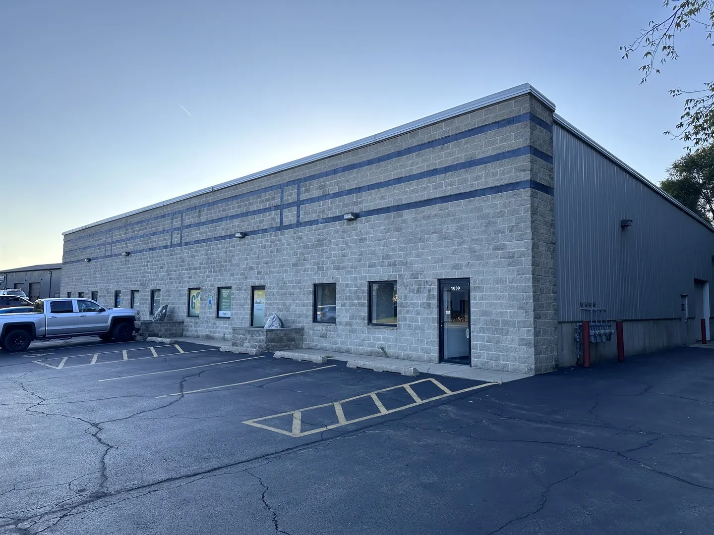 1639 Oak Drive IL