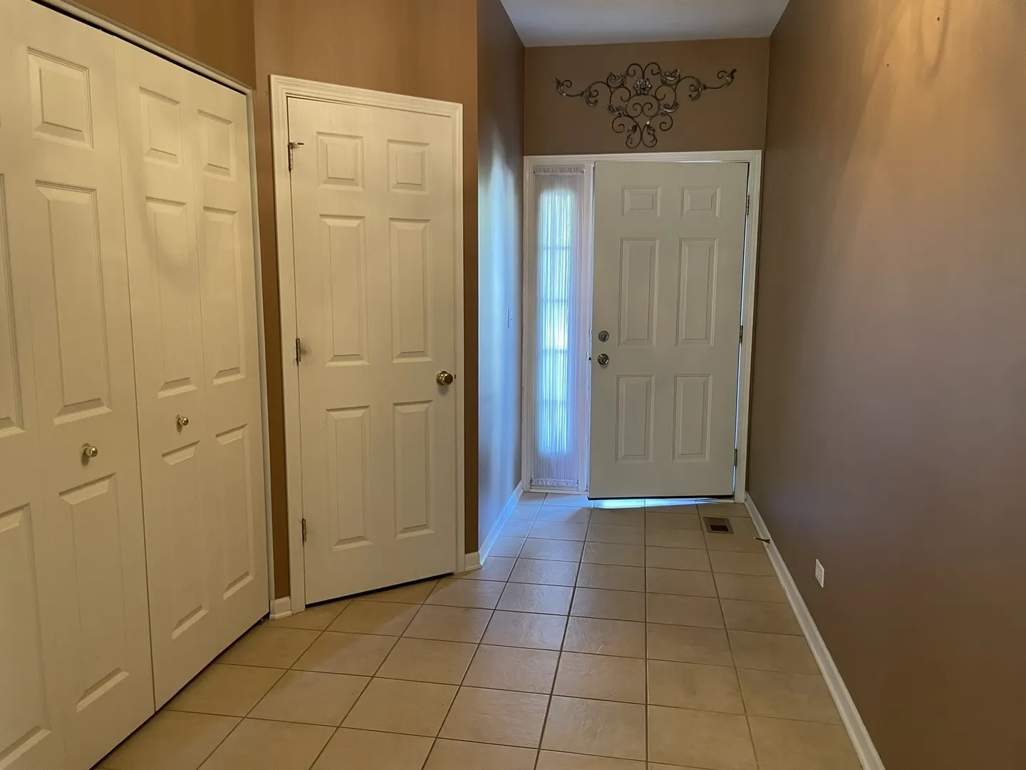 5611 Wildspring Drive IL