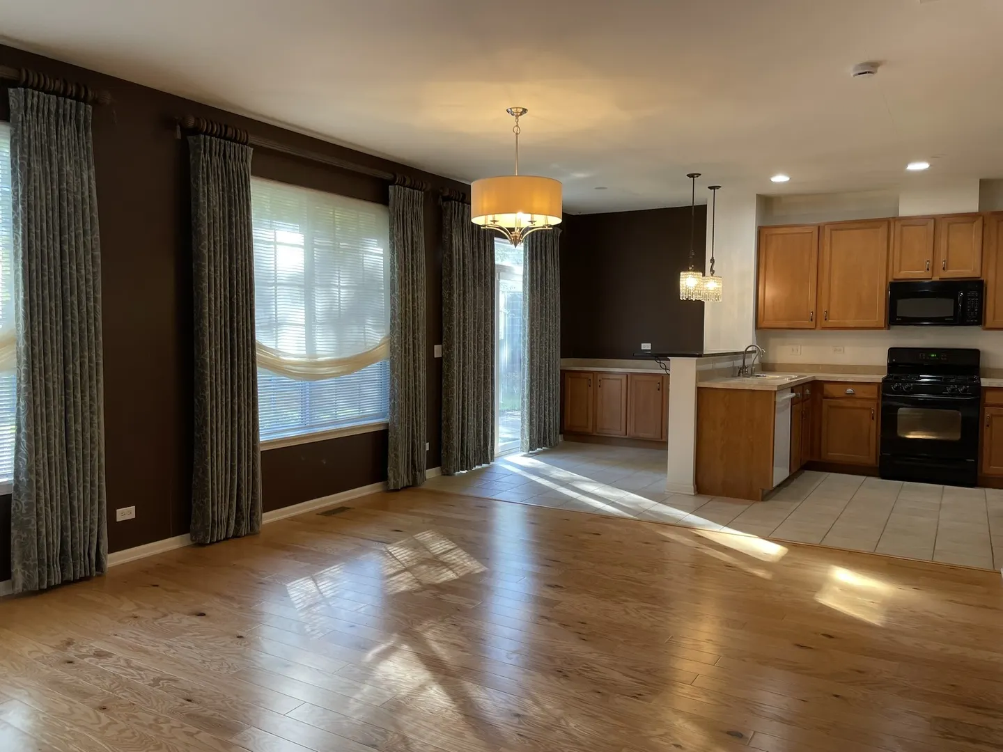 5611 Wildspring Drive IL