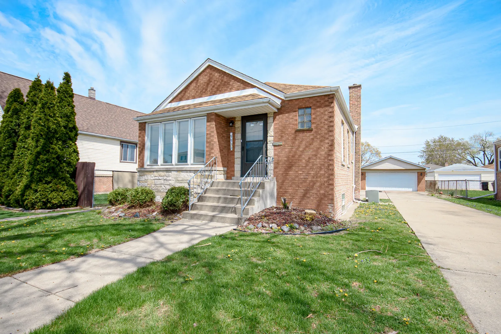 5533 S Menard Avenue IL