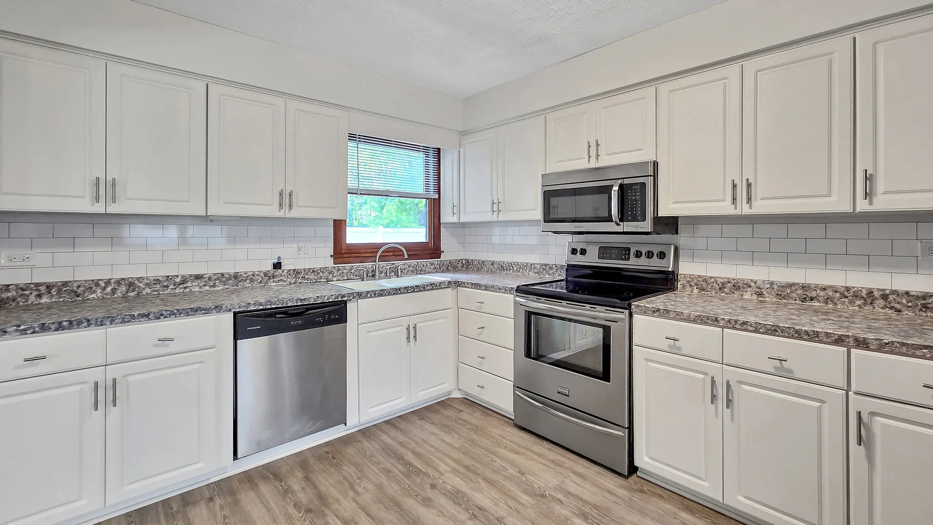 5S388 Allister Lane IL