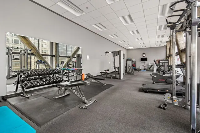8 E RANDOLPH Street 3004 IL