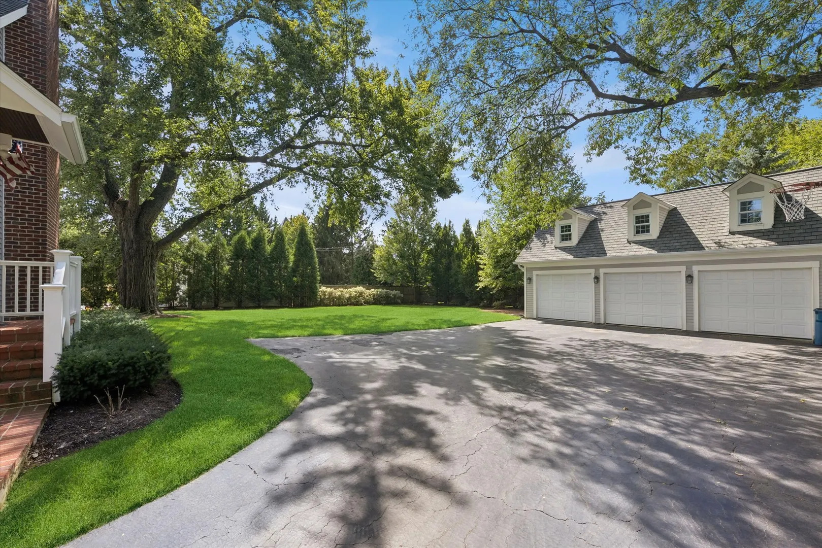 910 S Park Avenue IL