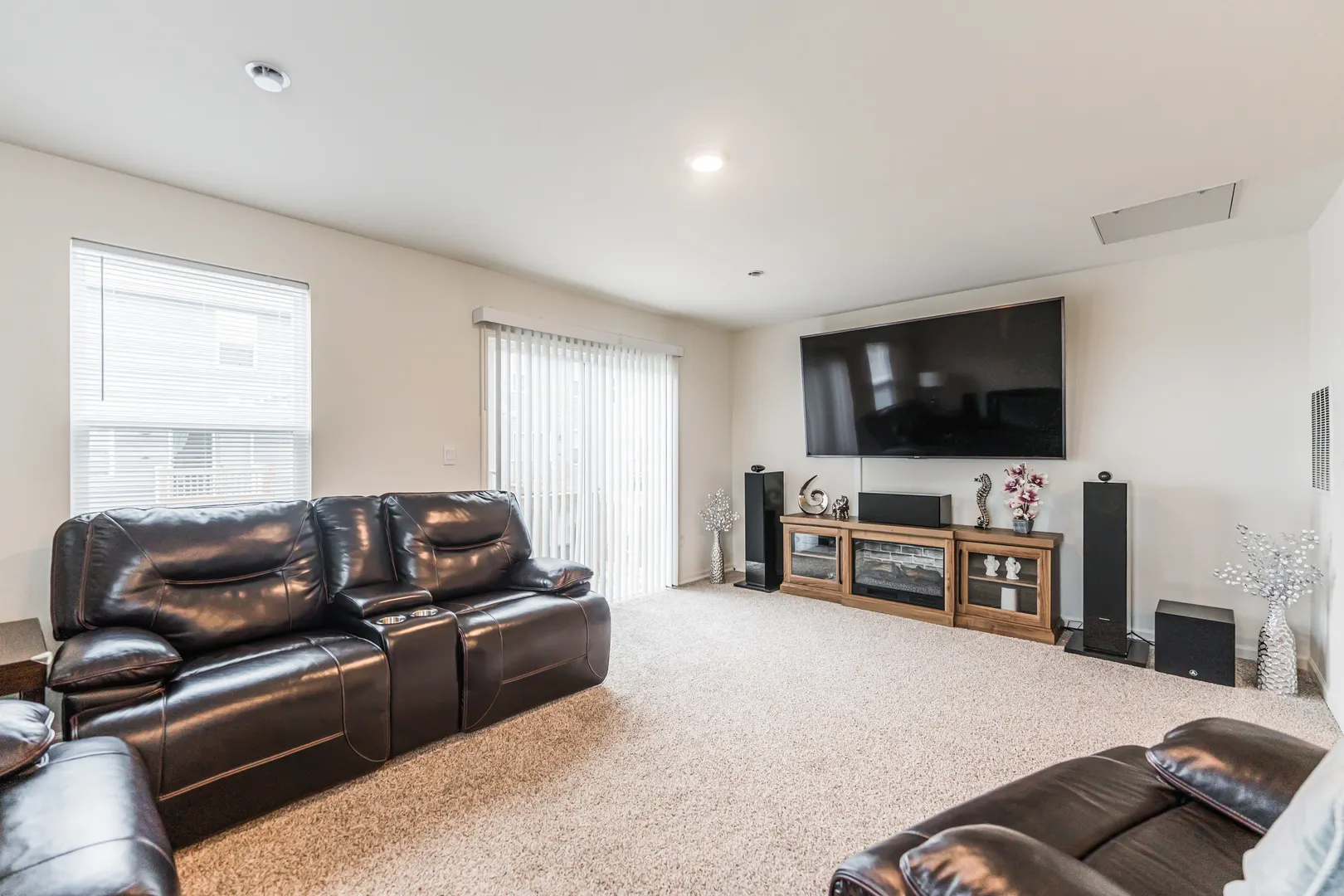 1053 Briar Glen Court IL