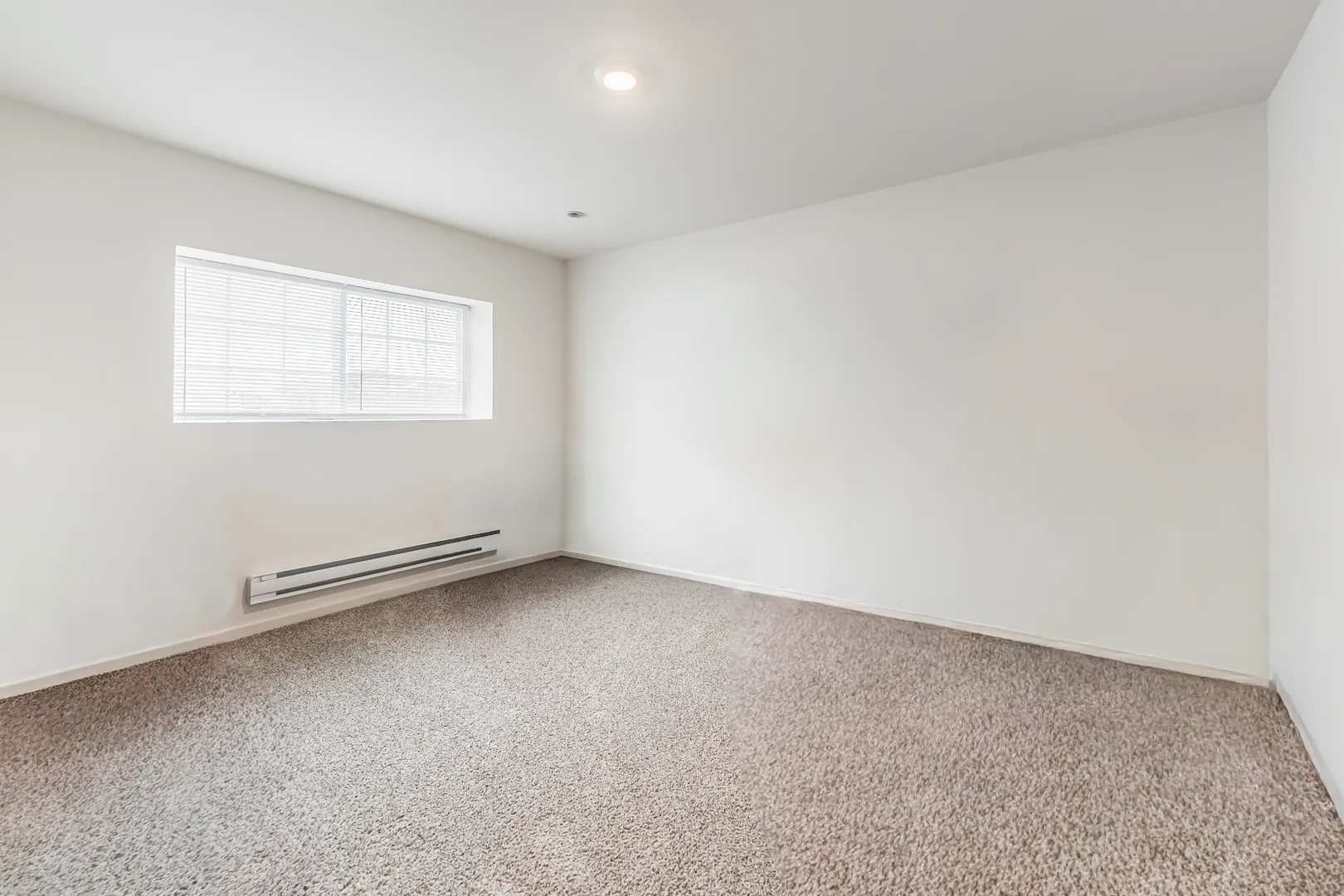 1053 Briar Glen Court IL