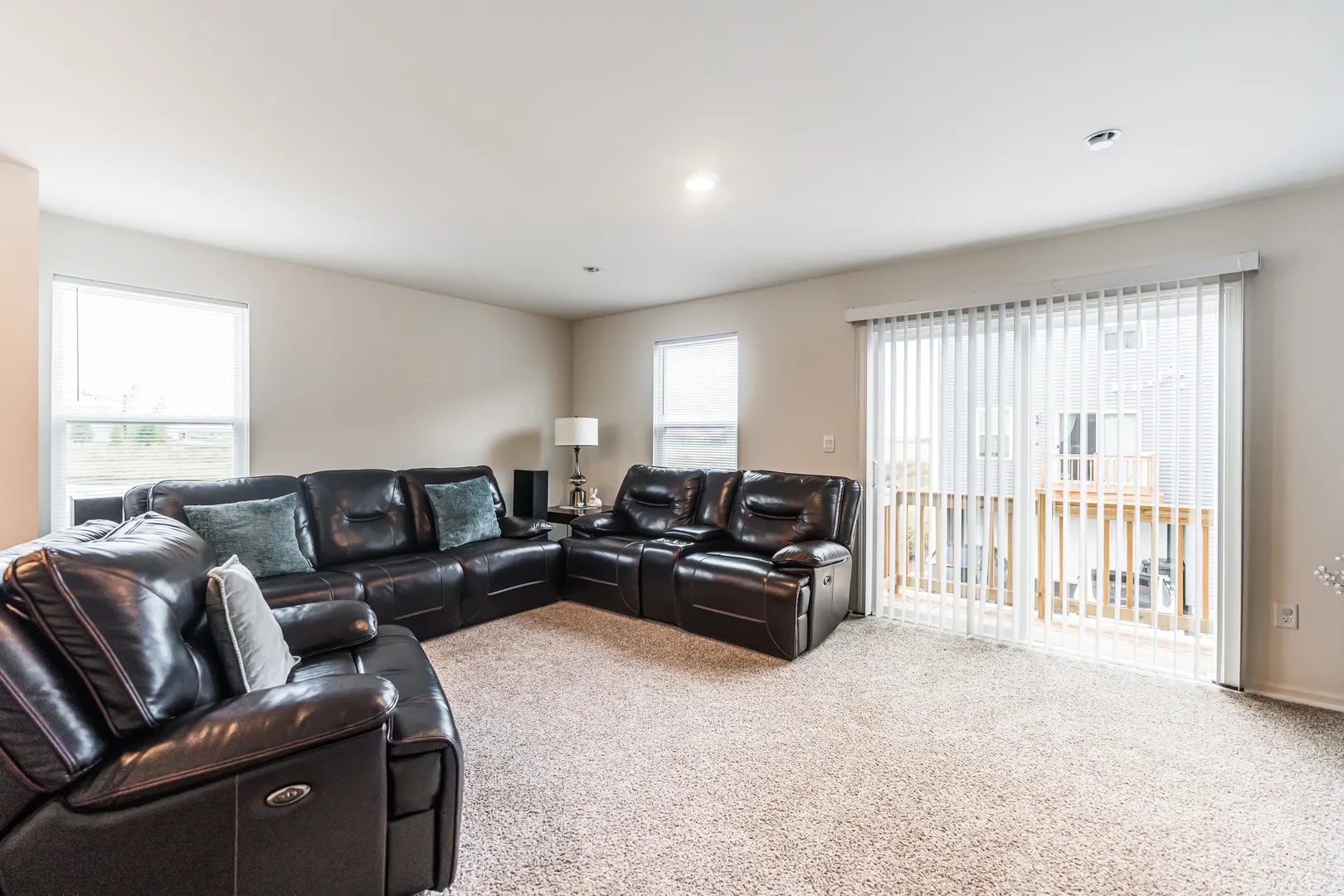 1053 Briar Glen Court IL