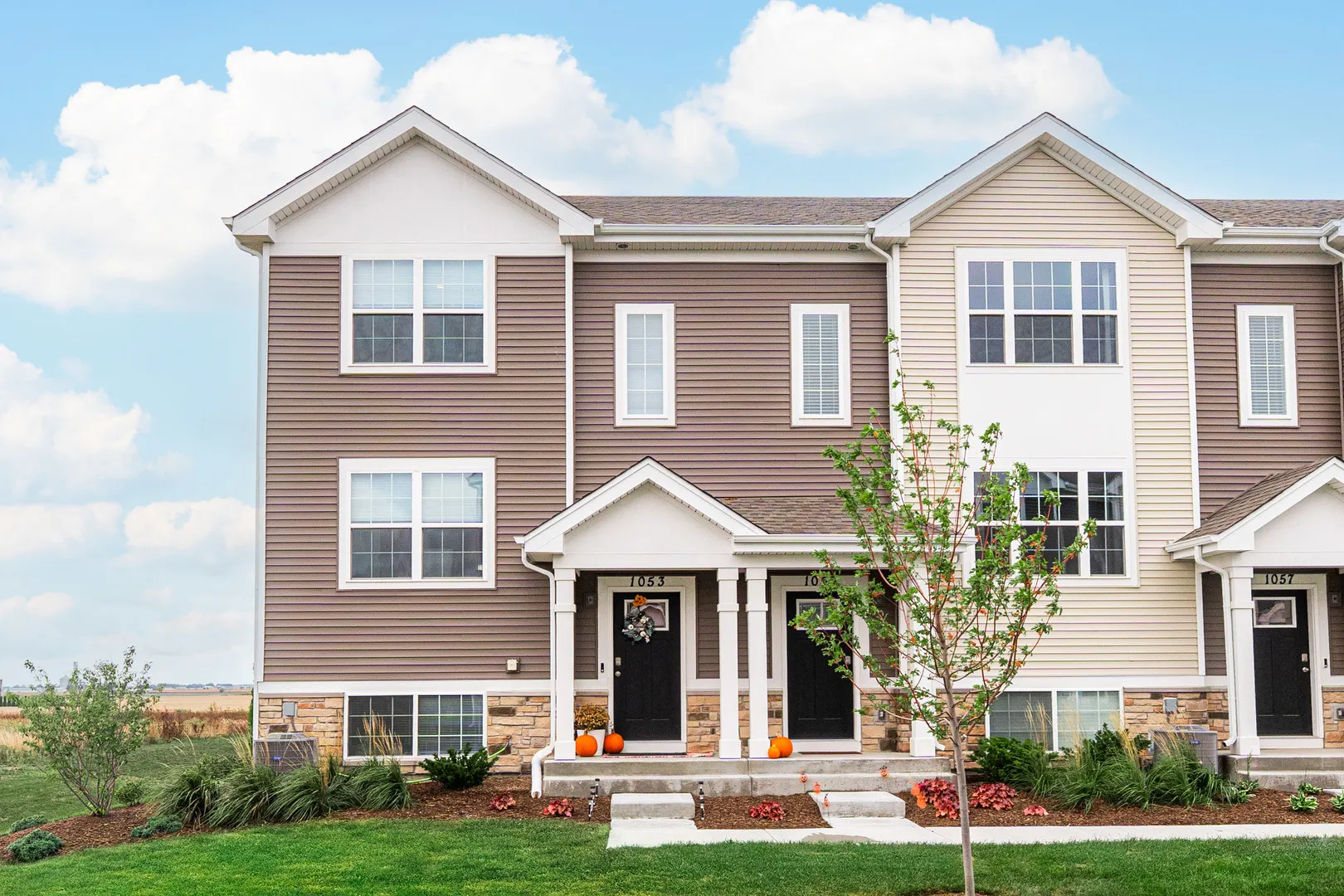 1053 Briar Glen Court IL
