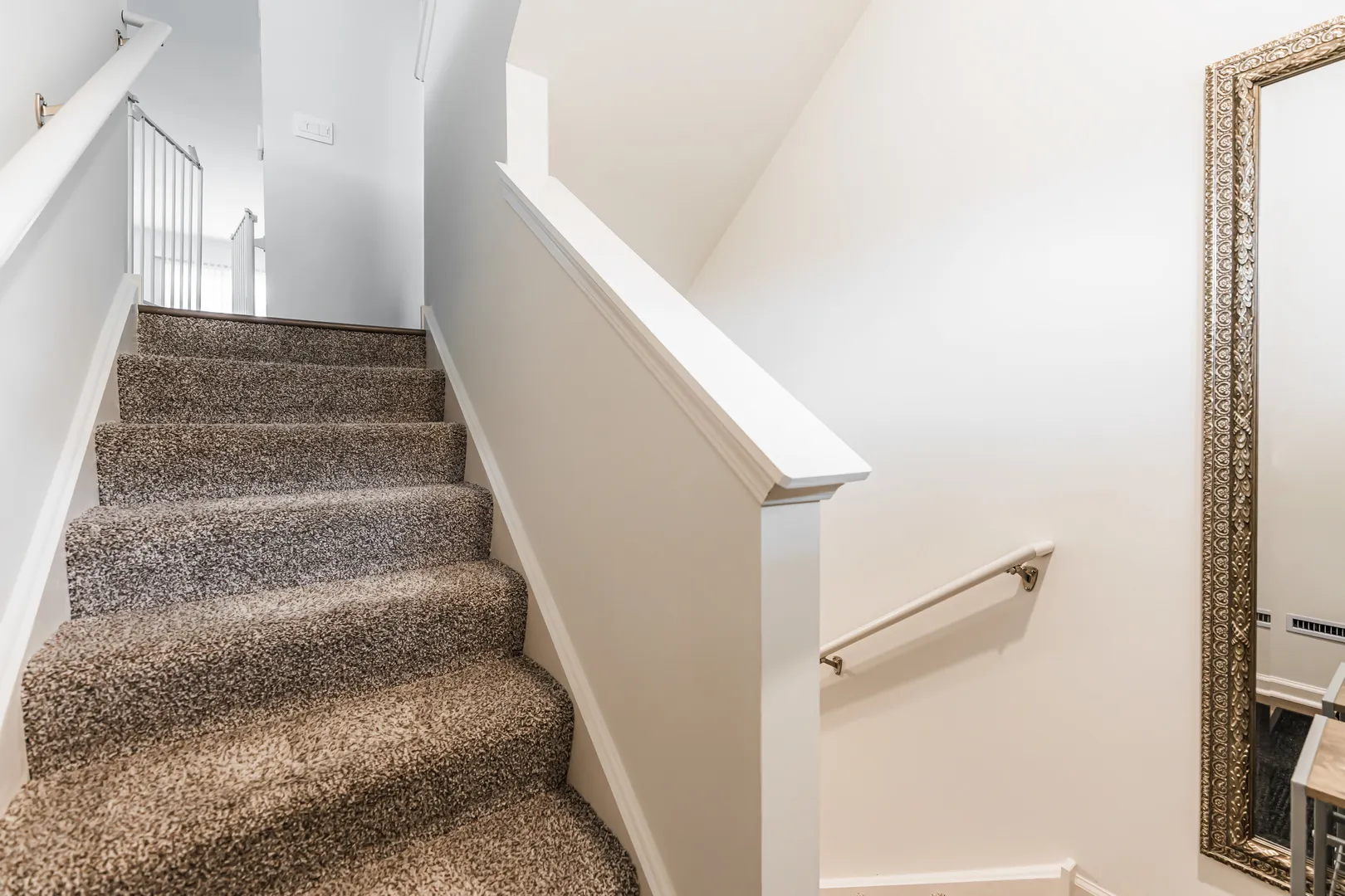 1053 Briar Glen Court IL