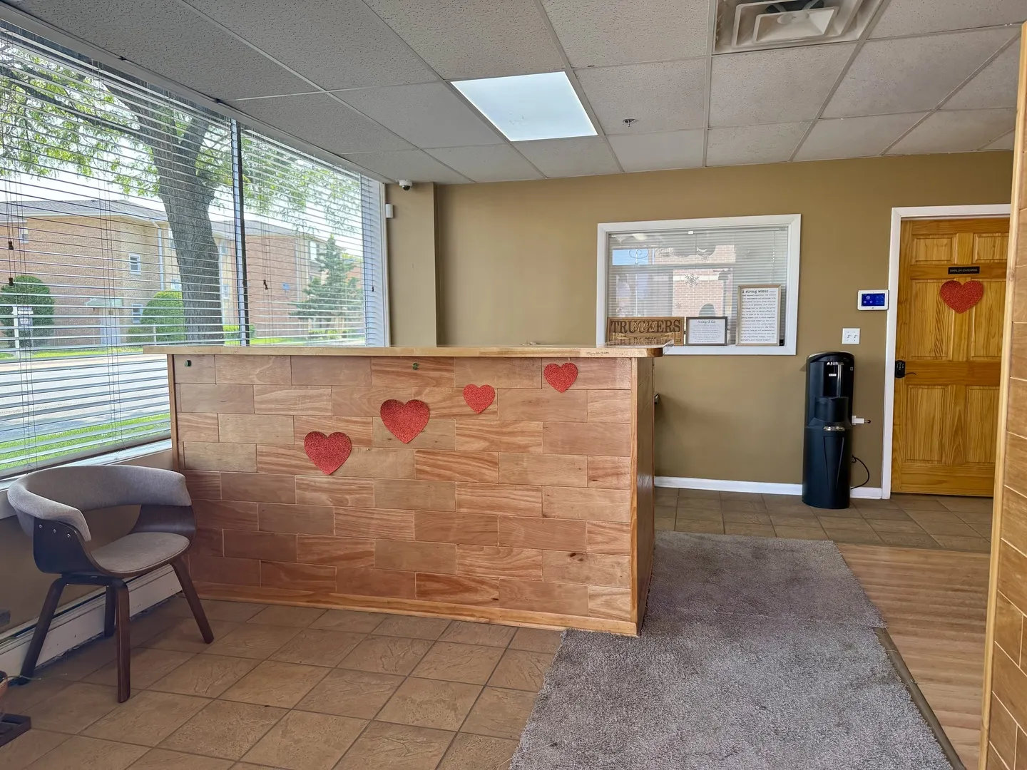 8259 W Grand Avenue IL