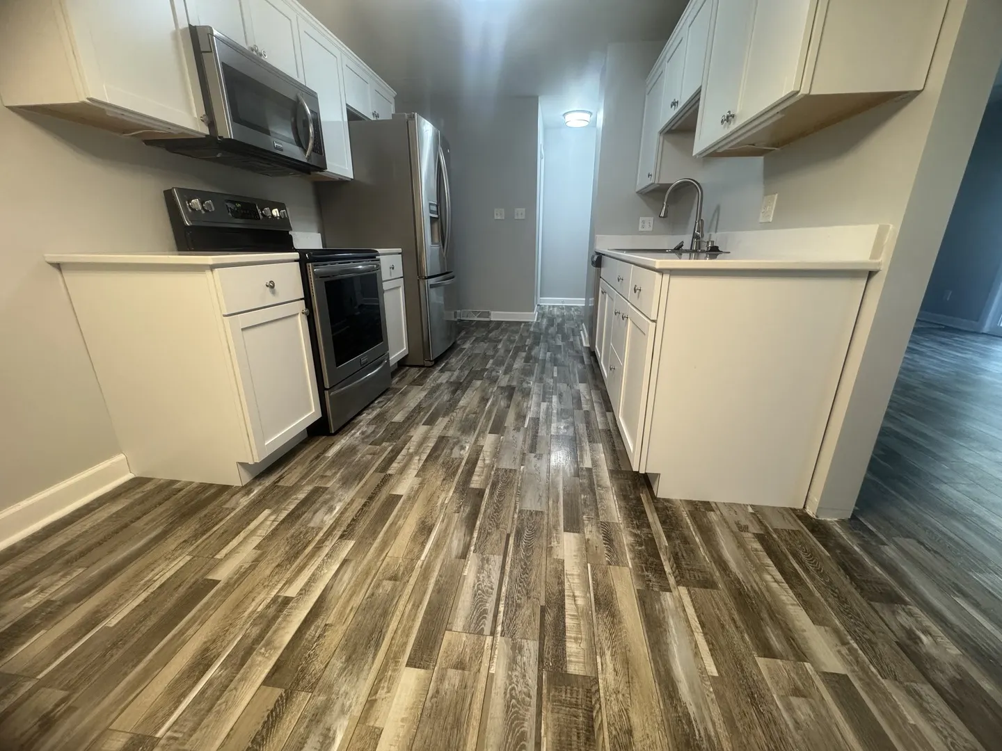1606 E Stonehenge Drive 14-B IL