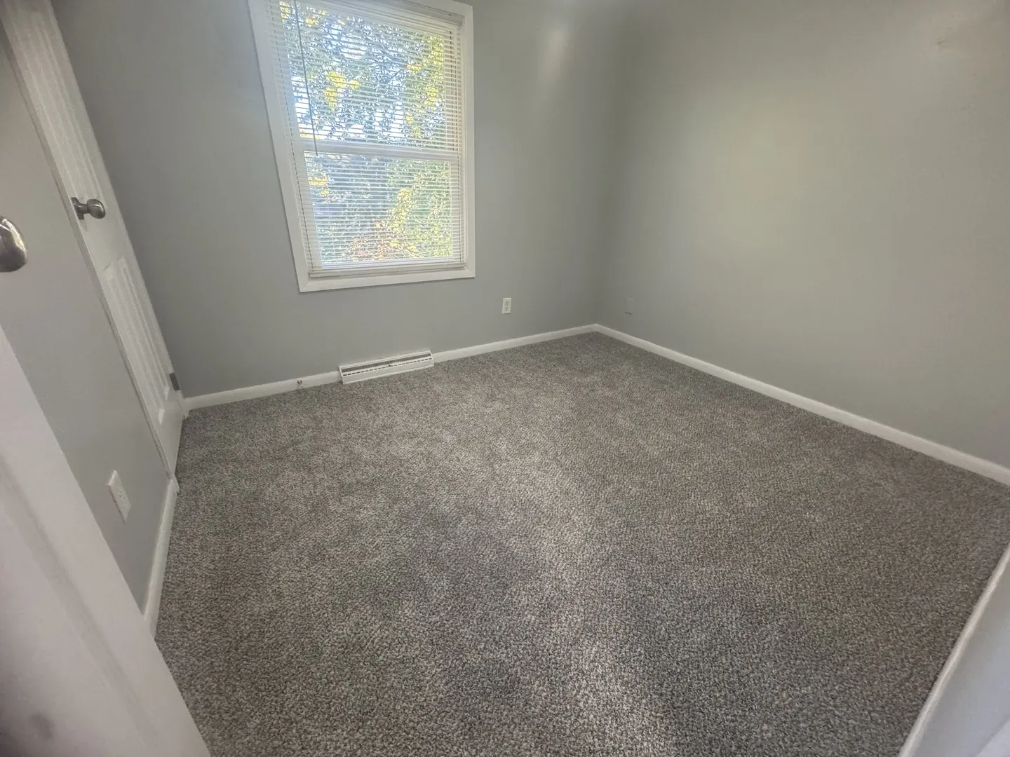 1606 E Stonehenge Drive 14-B IL