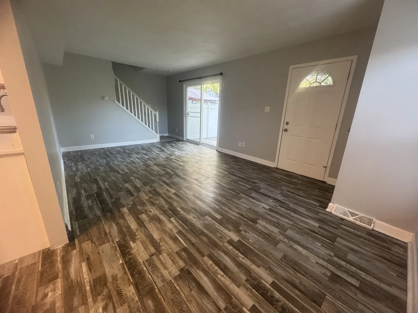 1606 E Stonehenge Drive 14-B IL