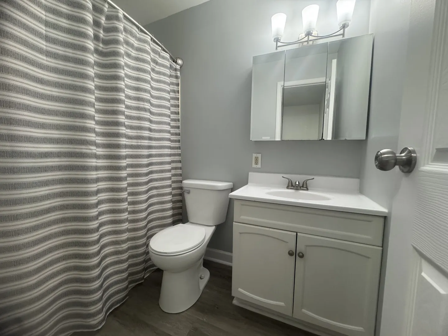 1606 E Stonehenge Drive 14-B IL